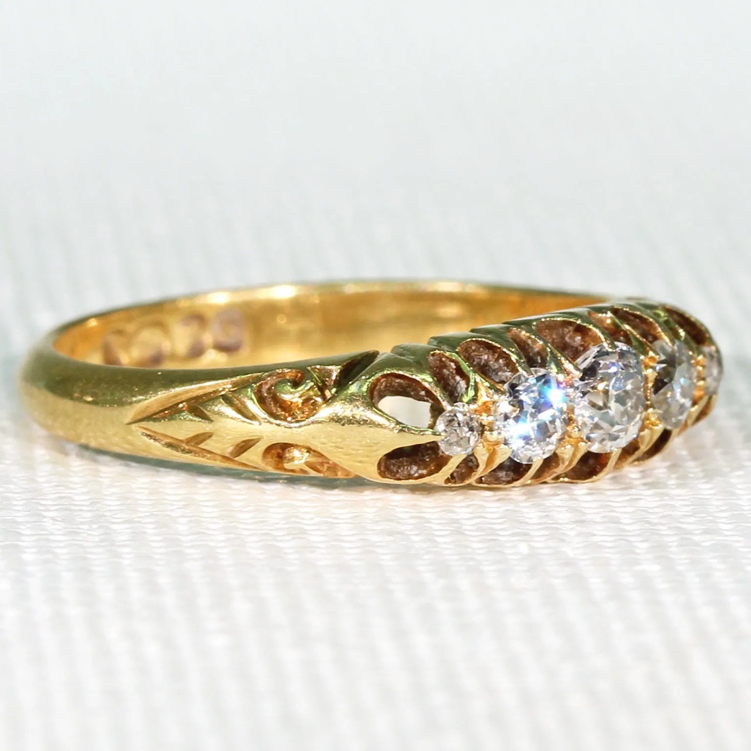 Edwardian 5 Stone Diamond Ring in 18k Gold