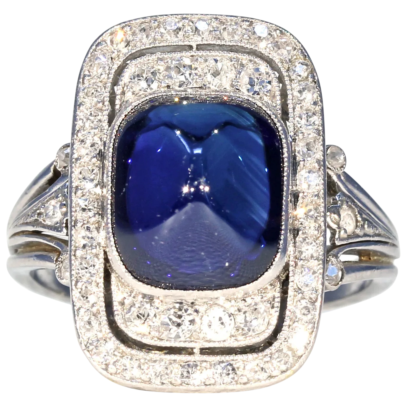 Fantastic Art Deco Sapphire Diamond Ring in Platinum