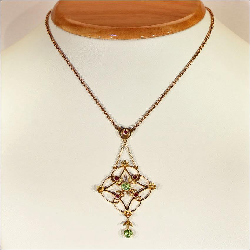 Antique Edwardian Peridot and Garnet Necklace in 9k Gold