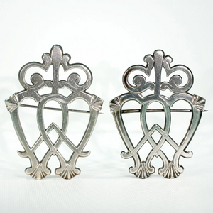Pair Georgian Silver Luckenbooth Brooches Pins Scottish Wedding Jewelry