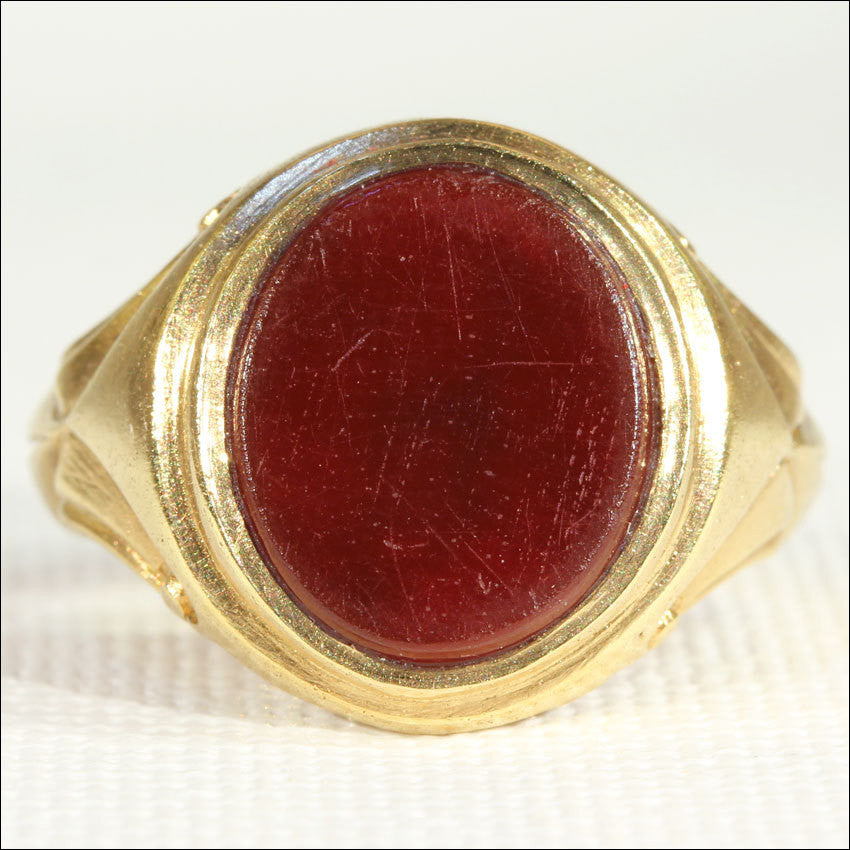 Antique Signet Ring, Carnelian in 18k Gold c. 1900
