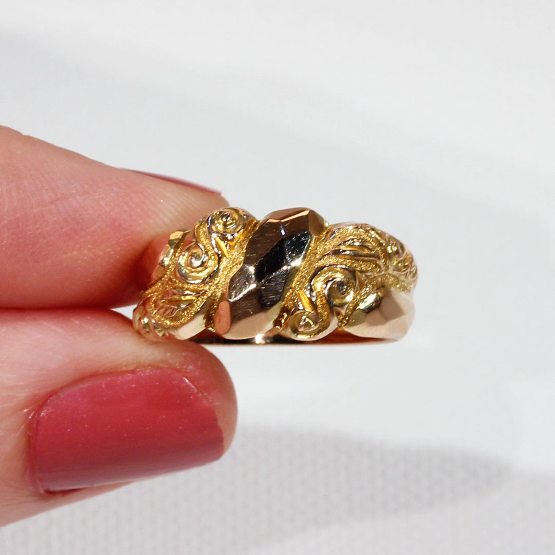 Edwardian Gold Love Knot Ring Hallmarked 1918