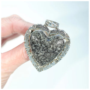 Scottish Granite Heart Brooch 'Forget Me Not'