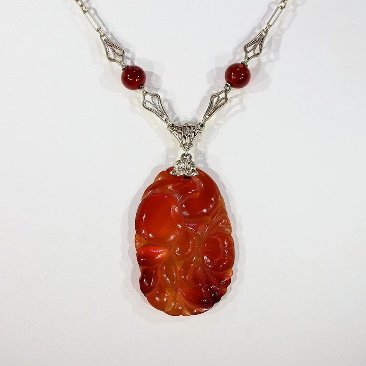 Vintage 20s Gold Carved Carnelian Necklace