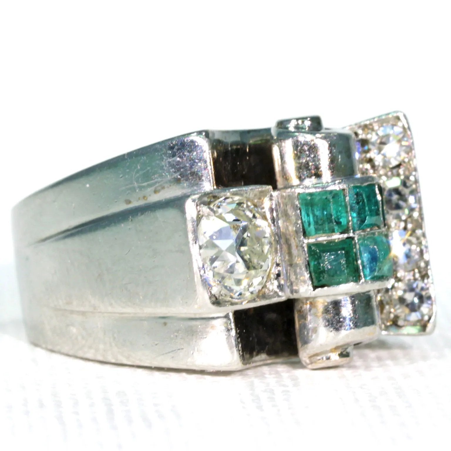 Vintage Art Deco Diamond Emerald Cocktail Ring 18k White Gold