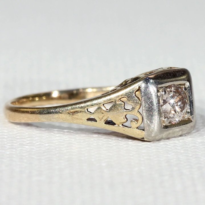 Vintage Gold Diamond Solitaire Ring