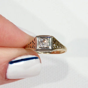 Vintage Gold Diamond Solitaire Ring